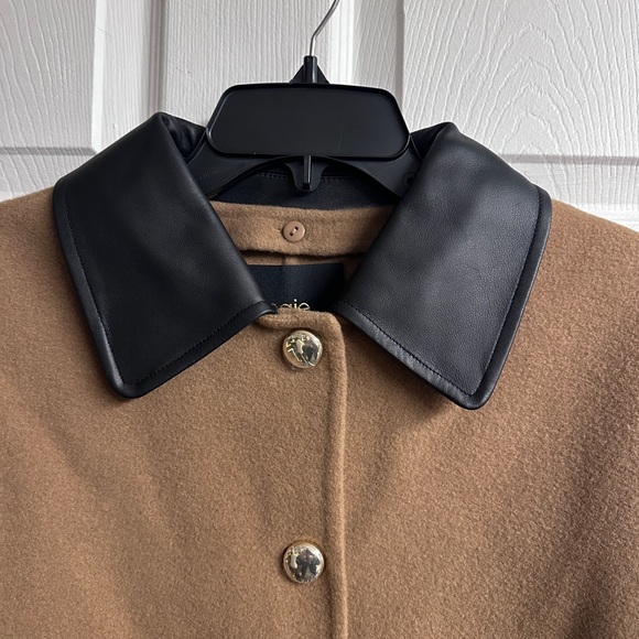 Gambline Double-Faced Coat with Leather Collar - Picture 5 of 7